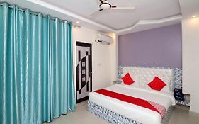 Hotel Royal Inn Mahipalpur 3*