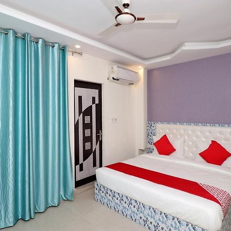 Oyo 25130 Hotel Royal Inn New Delhi Exterior photo