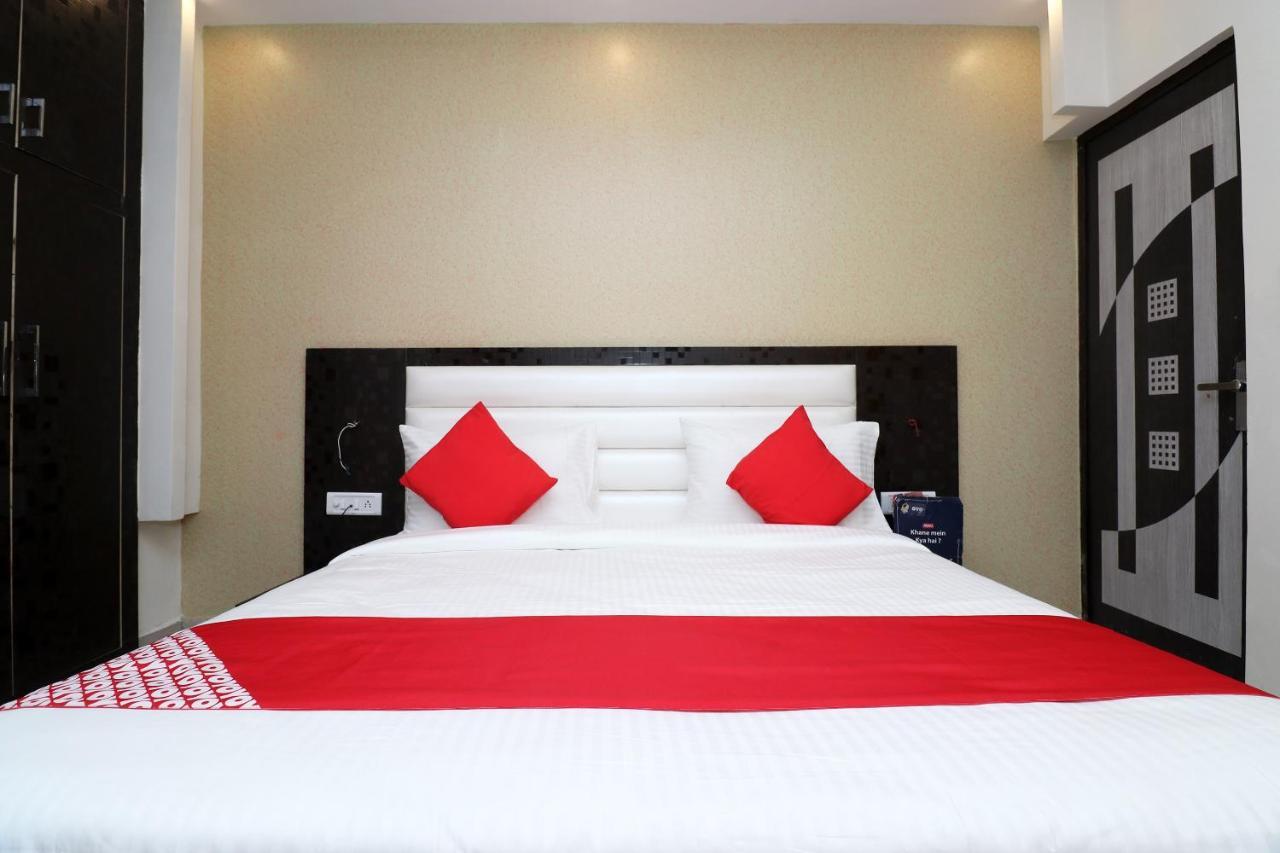 Oyo 25130 Hotel Royal Inn New Delhi Exterior photo