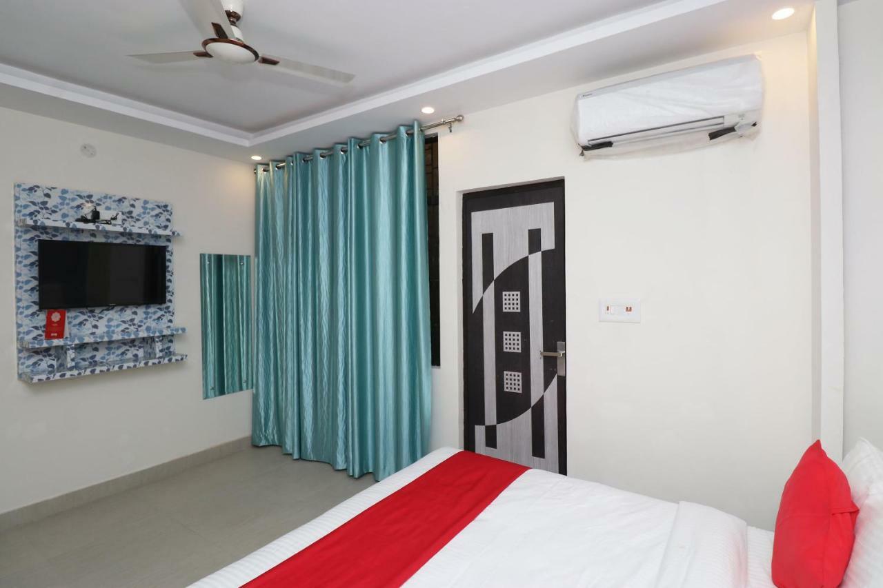Oyo 25130 Hotel Royal Inn New Delhi Exterior photo