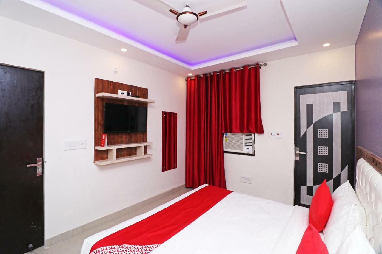 Oyo 25130 Hotel Royal Inn New Delhi Exterior photo